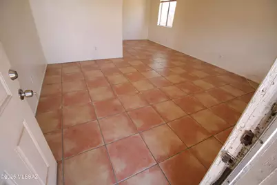 2665 N Leah Place, Tucson, AZ 85705 - Photo 9