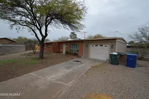 3957 E Hampton Pl, Tucson, AZ 85712 - Photo 1