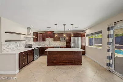 7550 E Rio Verde Drive, Tucson, AZ 85715 - Photo 11