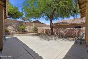 5076 W Wild Burro Spring Dr, Marana, AZ 85658 - Photo 3