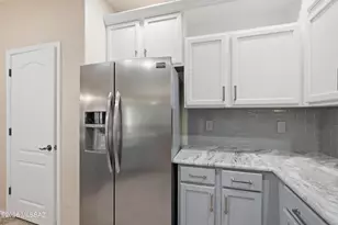 5076 W Wild Burro Spring Dr, Marana, AZ 85658 - Photo 5