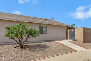 3652 Fighting Falcon Dr, Tucson, AZ 85730 - Photo 37