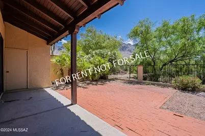 936 E Camino Diestro, Oro Valley, AZ 85704 - Photo 39