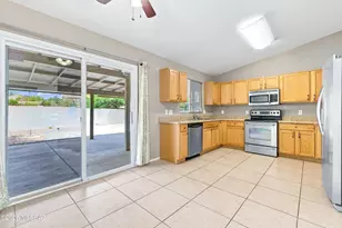 8697 N Golden Moon Way, Tucson, AZ 85743 - Photo 17