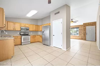 8697 N Golden Moon Way, Tucson, AZ 85743 - Photo 3