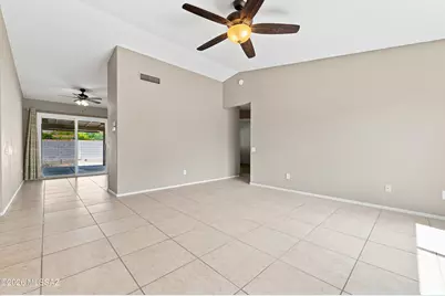 8697 N Golden Moon Way, Tucson, AZ 85743 - Photo 15