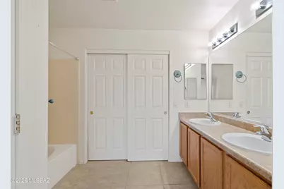 675 W Ash Ridge Drive, Green Valley, AZ 85614 - Photo 19