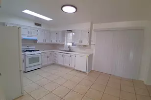 2650 W Aurora Dr, Tucson, AZ 85746 - Photo 7