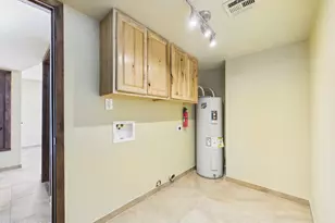 9537 N Albatross Dr, Tucson, AZ 85742 - Photo 35
