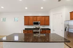 5475 W Dry Creek Ct, Marana, AZ 85658 - Photo 5