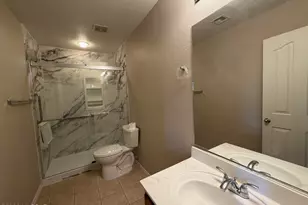 1925 S Mcconnell Dr, Tucson, AZ 85710 - Photo 9