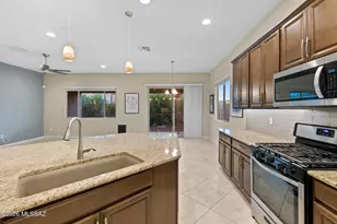 209 E Brookdale Way, Oro Valley, AZ 85755 - Photo 11