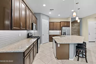 209 E Brookdale Way, Oro Valley, AZ 85755 - Photo 9