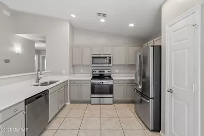 8244 S Lost Mountain Road, Tucson, AZ 85747 - Photo 9