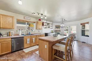 13726 E Shadow Pines Ln, Vail, AZ 85641 - Photo 7