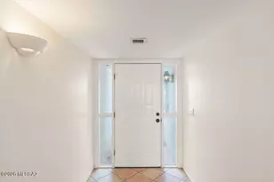 6872 E Calle De Oro, Tucson, AZ 85715 - Photo 5