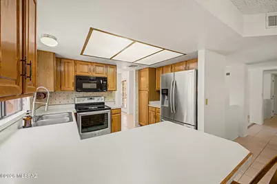 9860 N Longford Drive, Tucson, AZ 85742 - Photo 9