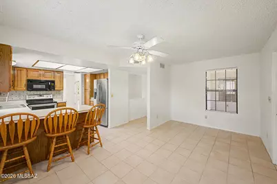 9860 N Longford Drive, Tucson, AZ 85742 - Photo 7