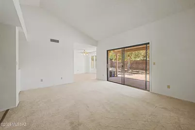 9860 N Longford Drive, Tucson, AZ 85742 - Photo 3