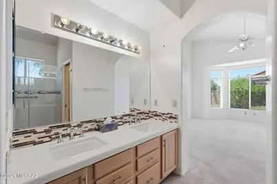 430 E Desert Golf Place, Oro Valley, AZ 85737 - Photo 17