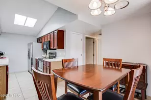 978 W Lockwood Ln, Tucson, AZ 85704 - Photo 15