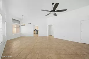 10430 E Wishbone Dr, Tucson, AZ 85748 - Photo 9