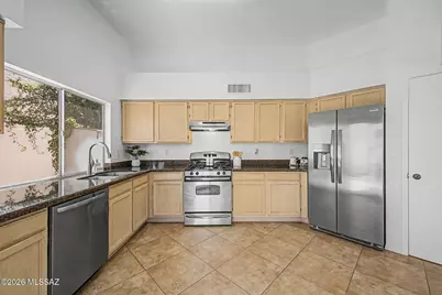 10430 E Wishbone Drive, Tucson, AZ 85748 - Photo 9