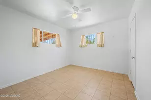6619 E Scarlett St, Tucson, AZ 85710 - Photo 15