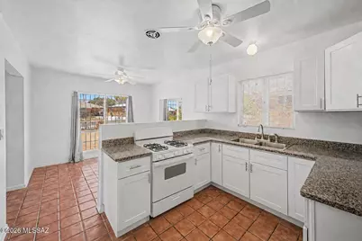 6619 E Scarlett Street, Tucson, AZ 85710 - Photo 11