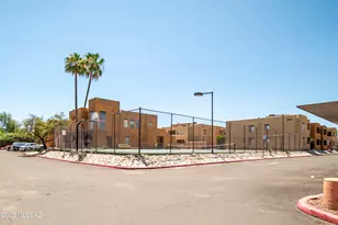 1810 E Blacklidge Dr, Tucson, AZ 85719 - Photo 23