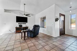1626 Canta Ct, Rio Rico, AZ 85648 - Photo 7