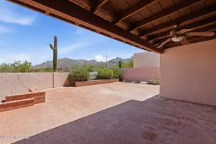 529 E Squirrel Tail Dr, Tucson, AZ 85704 - Photo 9