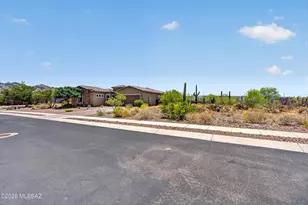 2455 W Tranquil Sky Pl, Oro Valley, AZ 85742 - Photo 9