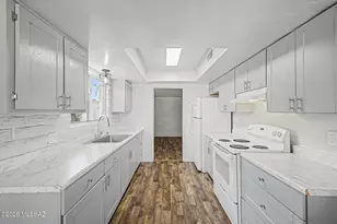8965 E 35th Cir, Tucson, AZ 85710 - Photo 11