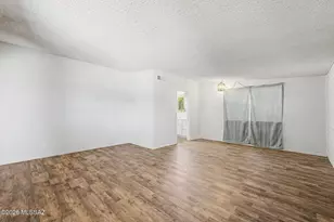 8965 E 35th Cir, Tucson, AZ 85710 - Photo 5