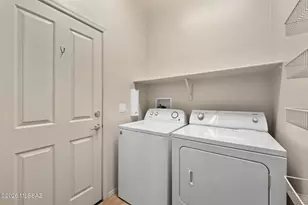 10446 E Sara Scarlet Loop, Tucson, AZ 85747 - Photo 23