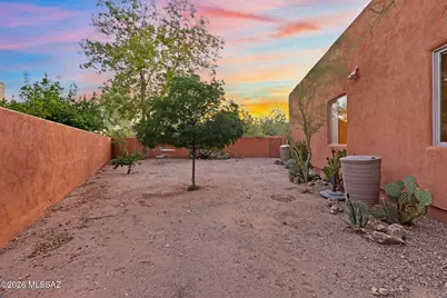 10446 E Sara Scarlet Loop, Tucson, AZ 85747 - Photo 27