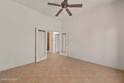 10446 E Sara Scarlet Loop, Tucson, AZ 85747 - Photo 13
