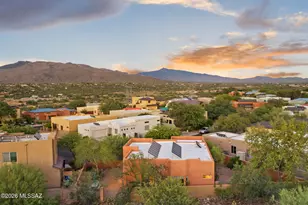 10446 E Sara Scarlet Loop, Tucson, AZ 85747 - Photo 3