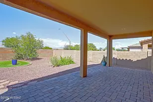 11704 W Boll Bloom Dr, Marana, AZ 85653 - Photo 9