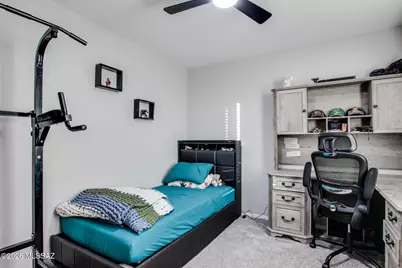 7877 S Wolf Creek Drive, Tucson, AZ 85757 - Photo 13