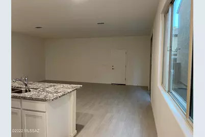 1123 E Descent Street, Tucson, AZ 85719 - Photo 3