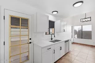 1421 W Calle Plomo, Tucson, AZ 85745 - Photo 13