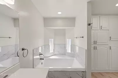 2111 S Miramonte Stravenue, Tucson, AZ 85713 - Photo 19