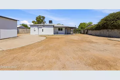 2111 S Miramonte Stravenue, Tucson, AZ 85713 - Photo 31