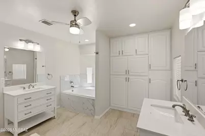 2111 S Miramonte Stravenue, Tucson, AZ 85713 - Photo 17