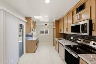 2111 S Miramonte Stravenue, Tucson, AZ 85713 - Photo 21