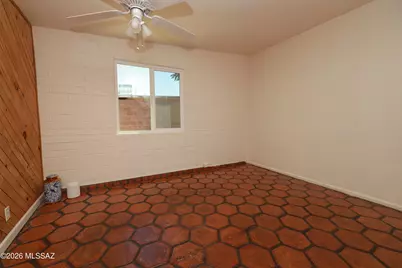 672 W Calle Sevilla, Tucson, AZ 85756 - Photo 17