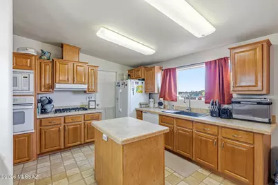 16742 W Moore Road, Marana, AZ 85653 - Photo 41