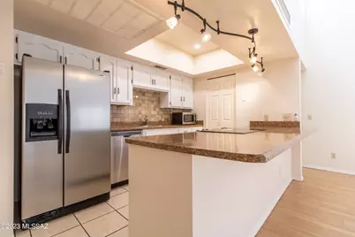 1200 E River Road #E59, Tucson, AZ 85718 - Photo 3